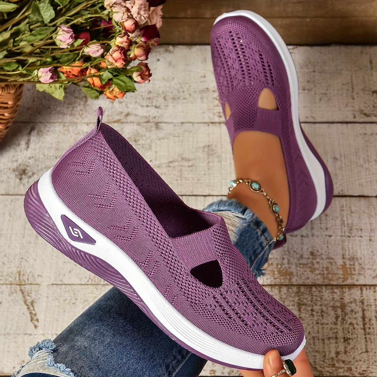 Women??s Cut-out Sneakers, Casual Breathable Slip On Walking Shoes, Lightweight Outdoor Flat Shoes - Image 9