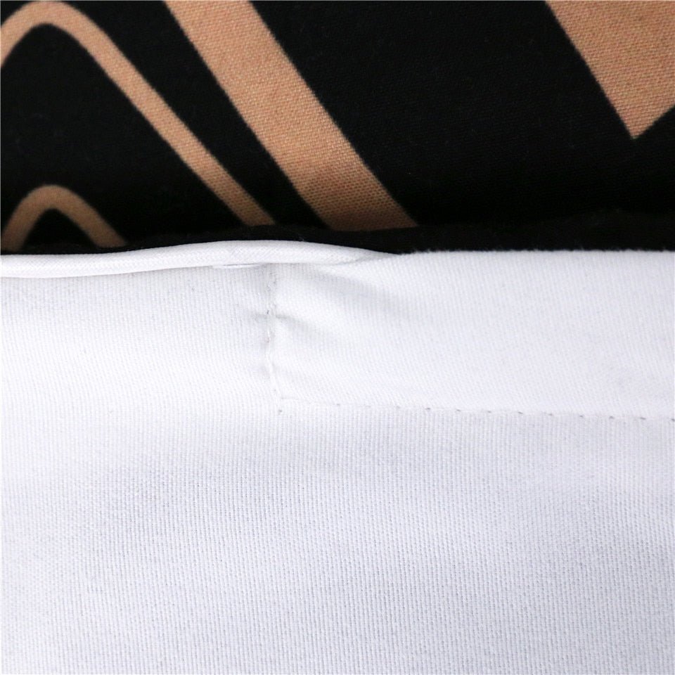 3-Piece Patterned Gold Sea Turtle Duvet Cover Set - Image 5